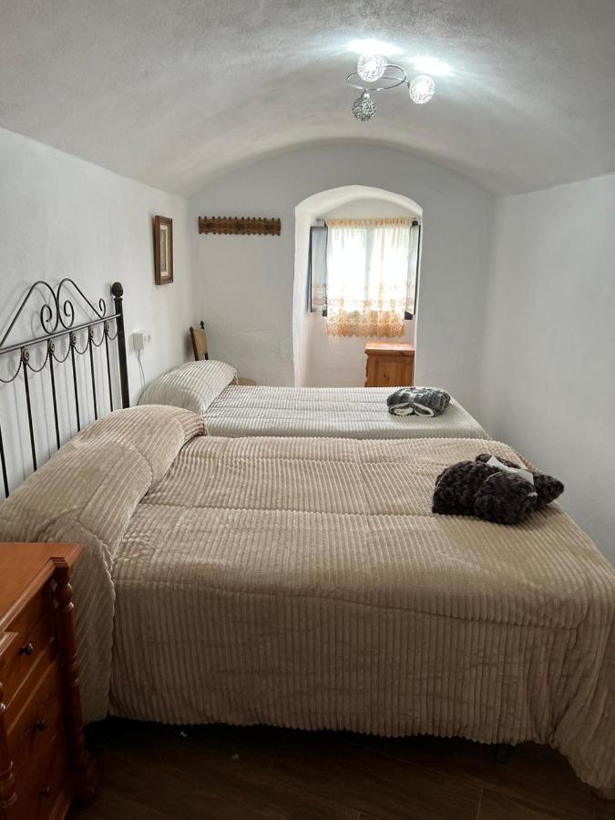 La Cueva De Guadix Villa Exterior photo