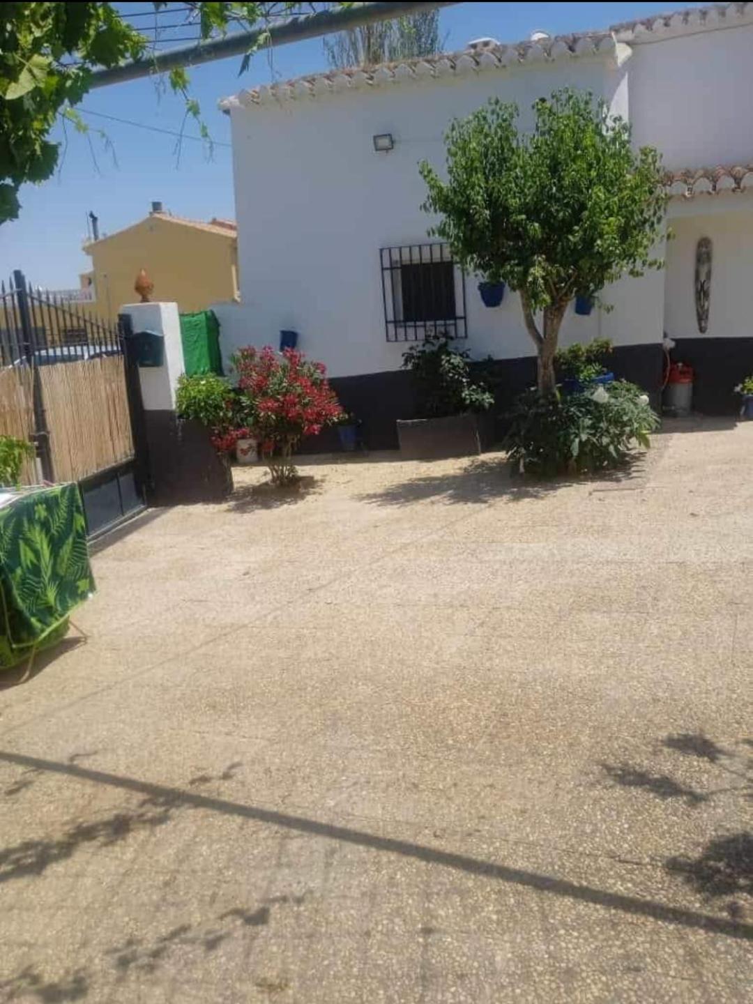 La Cueva De Guadix Villa Exterior photo